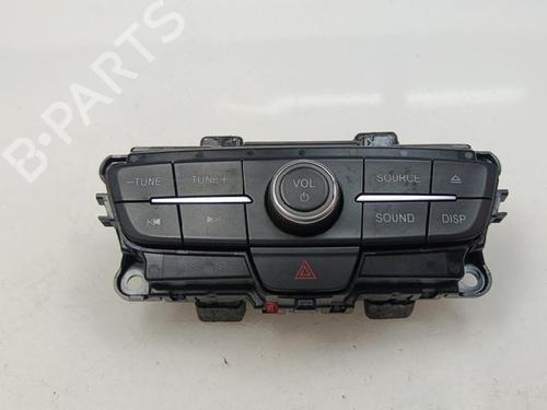 Used Radio Radio 35744528 35744528