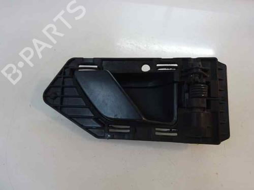 Used Front right interior door handle Front right interior door handle 3213049 3213049