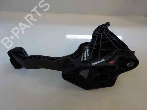Used Clutch pedal SEAT IBIZA IV (6J5, 6P1) 1.6 TDI (90 hp) 8797488