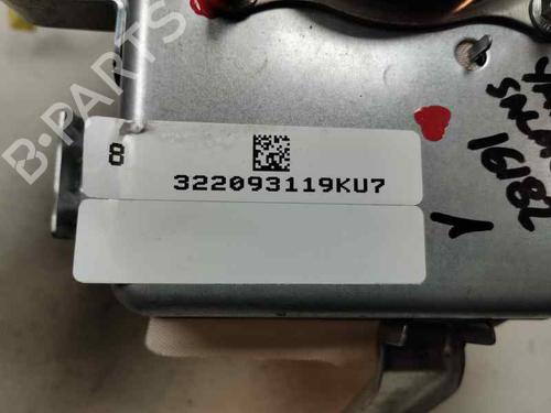 Dashboard TOYOTA YARIS (_P13_) 1.0 (KSP130_, KSP130) (69 hp) 30540355