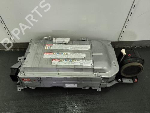 Batterie für TOYOTA YARIS (_P13_) 1.5 Hybrid (NHP130_, NHP130) (101 hp) 30540276
