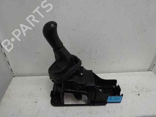 manual-gearbox-selector-renault-megane-iii-hatchback-bz01_-b3_-15-dci-8200779125-2009-1-2008-7438868 main image