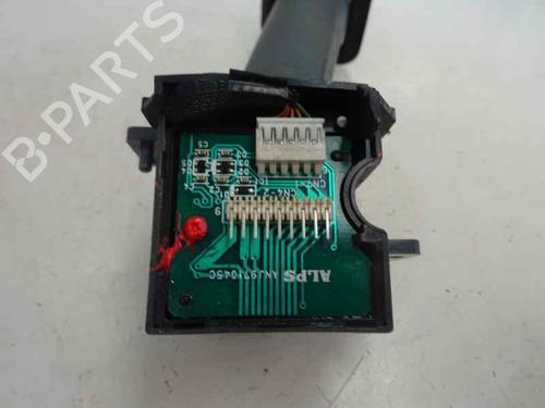 Used Steering column stalk VOLVO V70 II (285) 2.4 D (131 hp) 10337548