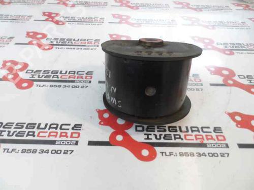 Used Engine mount Engine mount 8796762 8796762