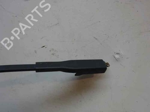 Used Front windshield wiper arm Front windshield wiper arm 3469258 3469258