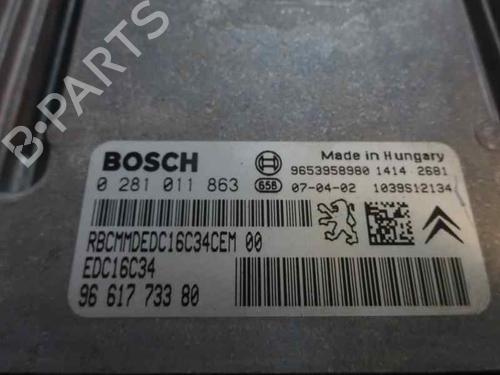 Used Engine control unit (ECU) CITROËN C4 I (LC_) 1.6 HDi (90 hp) 1712095