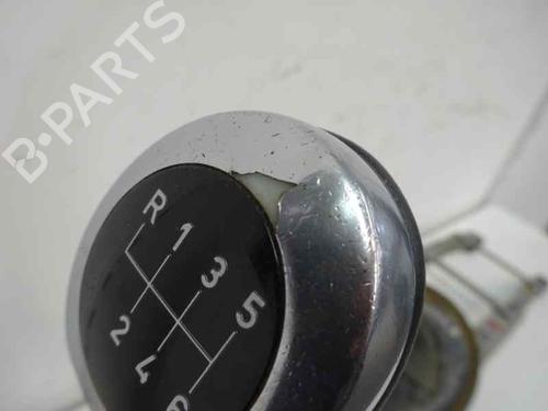 Used Gear lever Gear lever 7438967 7438967