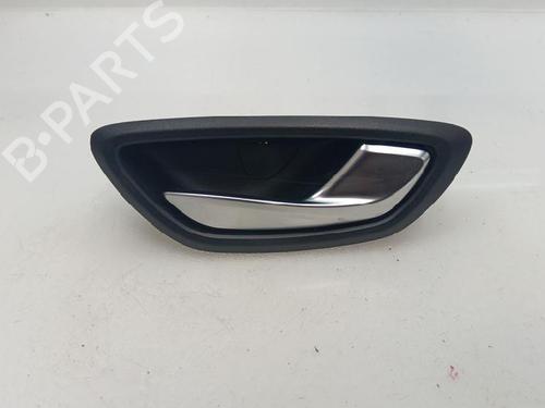 Used Front right interior door handle Front right interior door handle 35744920 35744920