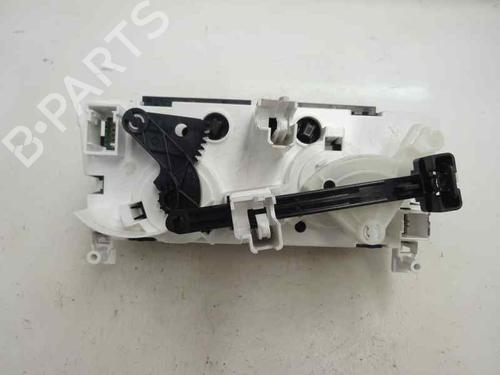 climate-control-citroen-c3-picasso-sh_-69940006-2009-1-2008-10496407 main image