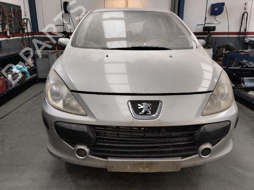 Fuse box PEUGEOT 307 (3A/C) 1.6 HDi 110 | BP13250981E1