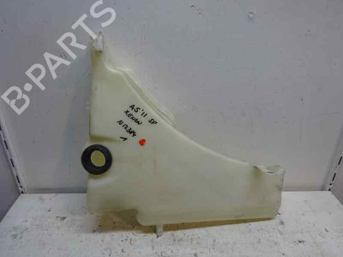 Used Windscreen washer tank Windscreen washer tank 7438804 7438804