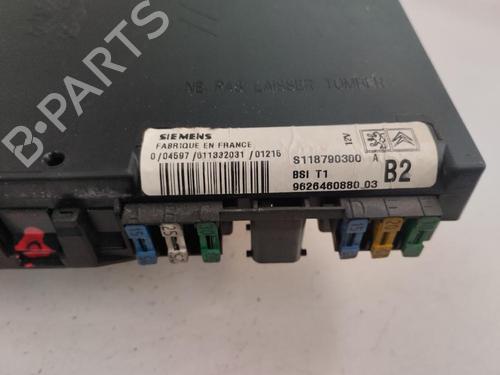 Zekeringkast PEUGEOT 206 Hatchback (2A/C) [1998-2012]  17321137