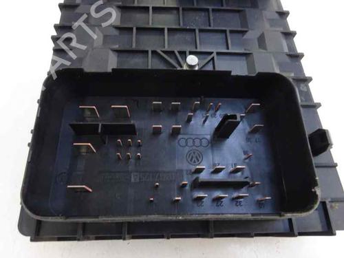 Used Fuse box Fuse box VW GOLF V (1K1) 1.9 TDI (105 hp) 3120505 3120505