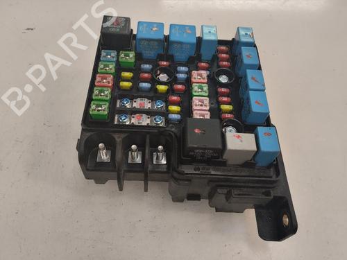 Used Fuse box Fuse box 13452317 13452317