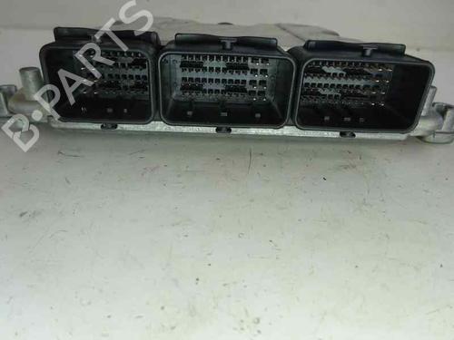 Calculateur moteur (ecu) RENAULT MEGANE I Classic (LA0/1_) 1.9 dCi (LA05, LA1F) (102 hp) 8277766