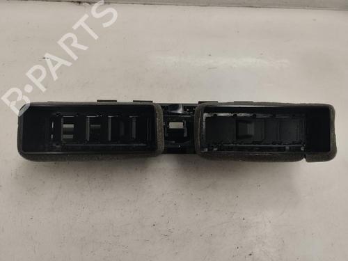 Used Air vent SEAT ARONA (KJ7, KJP) 1.6 TDI (95 hp) 13694073