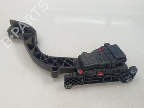 Pedal Pedal VOLVO S40 II (544) 2.0 D (136 hp) 35743893 35743893