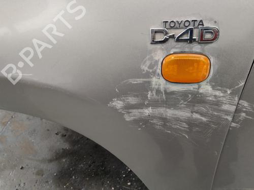 Używane Błotnik przedni lewy TOYOTA RAV 4 II (_A2_) [2000-2005]  16886721