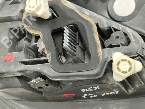 Højre baglygte OPEL ASTRA H (A04) 1.9 CDTI (L48) (120 hp) 28025183