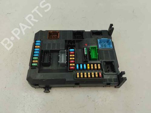 Used Fuse box PEUGEOT 208 I (CA_, CC_) 1.2 THP 110 (110 hp) 28025188