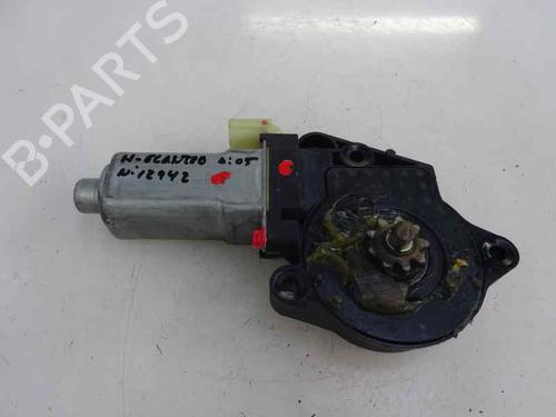 Used Right front window motor HYUNDAI ELANTRA III (XD) 2.0 CRDi (113 hp) 3186786