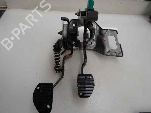 Used Clutch pedal Clutch pedal CITROËN BERLINGO MULTISPACE (B9) 1.6 BlueHDi 100 (99 hp) 8797543 8797543