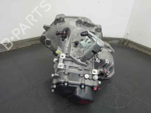 Getriebe für SUZUKI SWIFT III (MZ, EZ) 1.3 DDiS (RS413D) (69 hp) 5644394