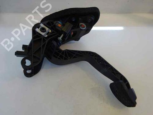 Used Clutch pedal FORD FIESTA VI (CB1, CCN) 1.5 TDCi (75 hp) 8797539