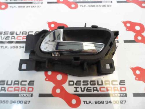 Used Rear left interior door handle PEUGEOT 407 (6D_) 2.0 HDi 135 (6DRHRH, 6DRHRE, 6DRHRG, 6DRHRJ) (136 hp) 3213336