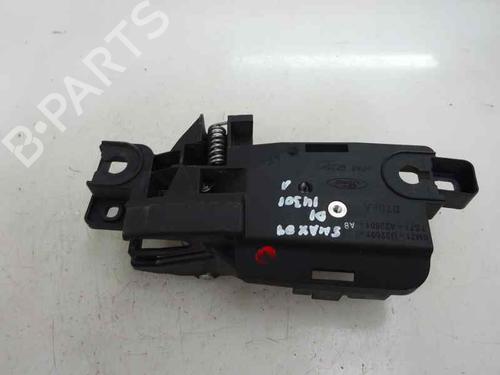 Used Front left interior door handle Front left interior door handle 7204012 7204012