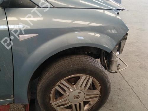 Guarda-lamas direito Guarda-lamas direito RENAULT SCÉNIC II (JM0/1_) 1.5 dCi (JM1E, JM16) (106 hp) 35740934 35740934