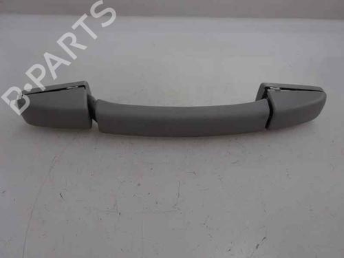 Used Front right interior door handle Front right interior door handle 3213597 3213597