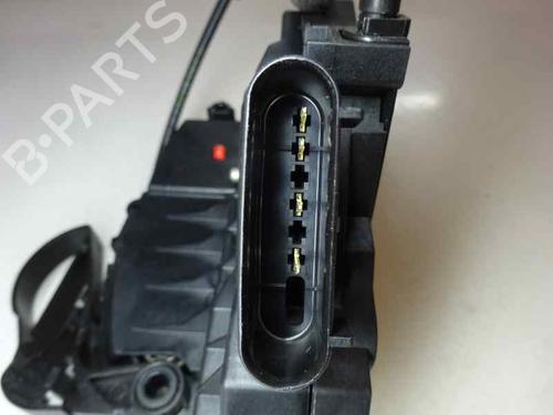 Højre fortil lås FORD FOCUS III Turnier [2010-2020]  1799977