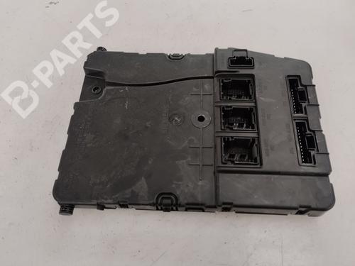 Boîte à Fusibles RENAULT SCÉNIC II (JM0/1_) [2003-2010]  11949956