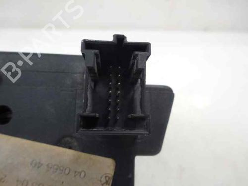 Forlygtekontakt MERCEDES-BENZ S-CLASS (W220, V220) S 320 CDI (220.026, 220.126) | BP9700233I24