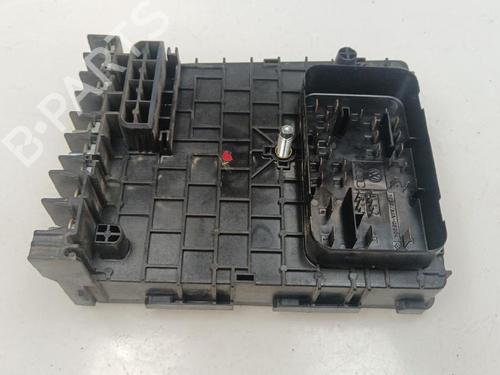 Used Fuse box Fuse box 36292164 36292164