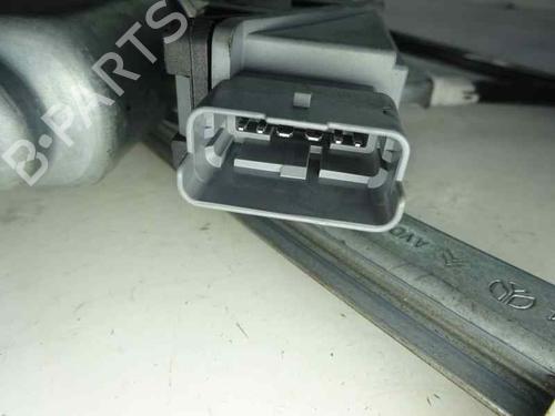 Vindusheismekanisme høyre foran CITROËN XSARA (N1) 2.0 HDi 90 (90 hp) 8331972