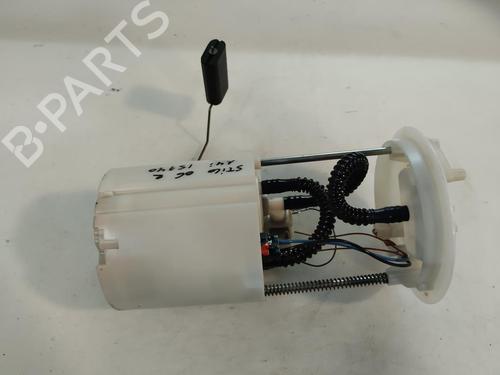 Pompe à carburant FIAT STILO (192_) 1.4 16V (192AXH1B, 192BXH1B) (95 hp) 15907879