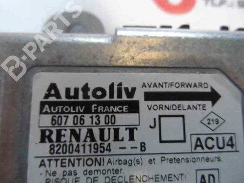 Kollisjonspute styreenhet RENAULT SCÉNIC II (JM0/1_) 1.5 dCi (JM0F) | BP585657M53 