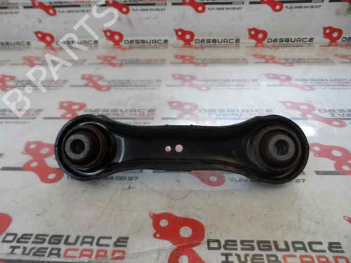 Venstre bagtil bærearm MITSUBISHI ASX (GA_W_) 1.6 MIVEC (GA1W) (117 hp) 586372