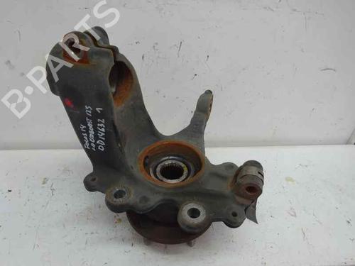 Used Right front steering knuckle FORD FOCUS III [2010-2020]  8124871