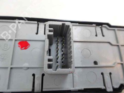 Used Left front window switch RENAULT LAGUNA III Grandtour (KT0/1) 2.0 dCi (KT07, KT0J, KT14, KT1A, KT1S) (131 hp) 8875369