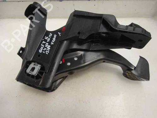 Used Break pedal VW GOLF VII (5G1, BQ1, BE1, BE2) [2012-2021]  10109470