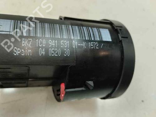 Used Headlight switch VW GOLF IV (1J1) [1997-2008]  26561212