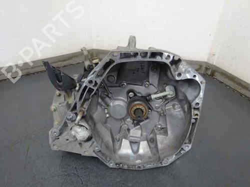 manual-gearbox-renault-megane-iii-hatchback-bz01_-b3_-15-dci-jr5175-2009-36-2008-3021707 main image