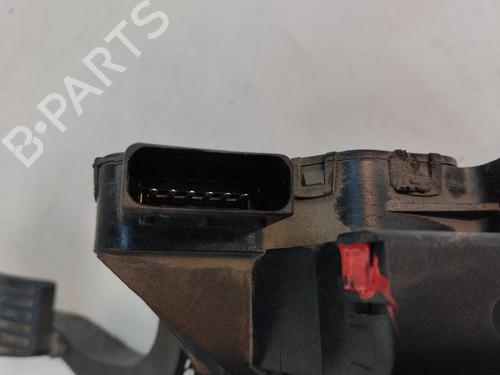 Used Pedal Pedal 11753478 11753478