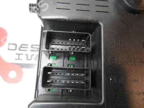 Używane Skrzynka bezpieczników PEUGEOT 206 Hatchback (2A/C) [1998-2012]  354381