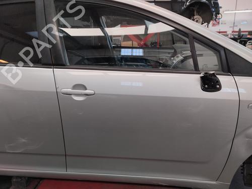 Used Right front door TOYOTA COROLLA Verso (ZER_, ZZE12_, R1_) 1.8 (ZNR11_, ZNR11R) (129 hp) 16067157