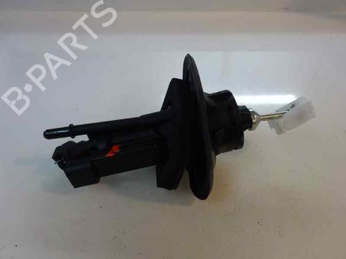 Used Clutch slave cylinder Clutch slave cylinder FORD FOCUS III Turnier 1.0 EcoBoost (125 hp) 14173240 14173240
