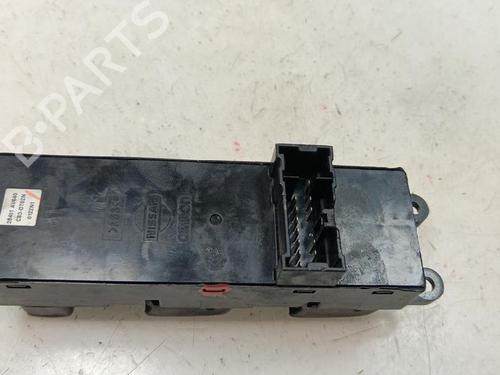 Used Left front window switch Left front window switch 35740895 35740895
